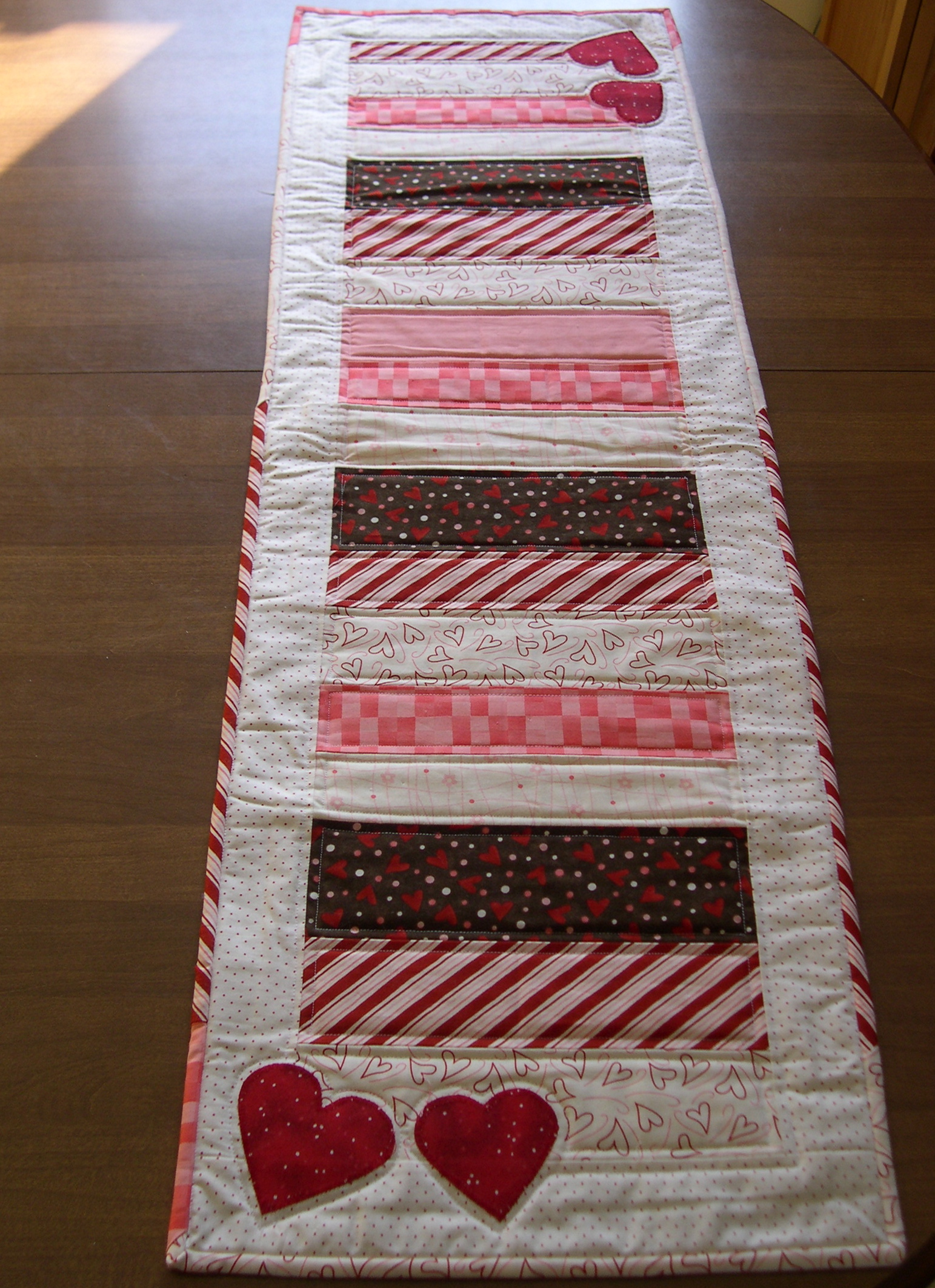 Valentines I runner,  together valentine which and table my  finished Day  table runner patterns pieced